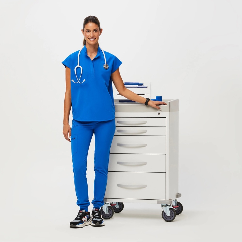 LIKE NEW FIGS RAFAELA TOP